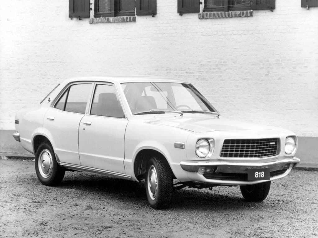 Mazda 818 1974 – 1978 — Yandan