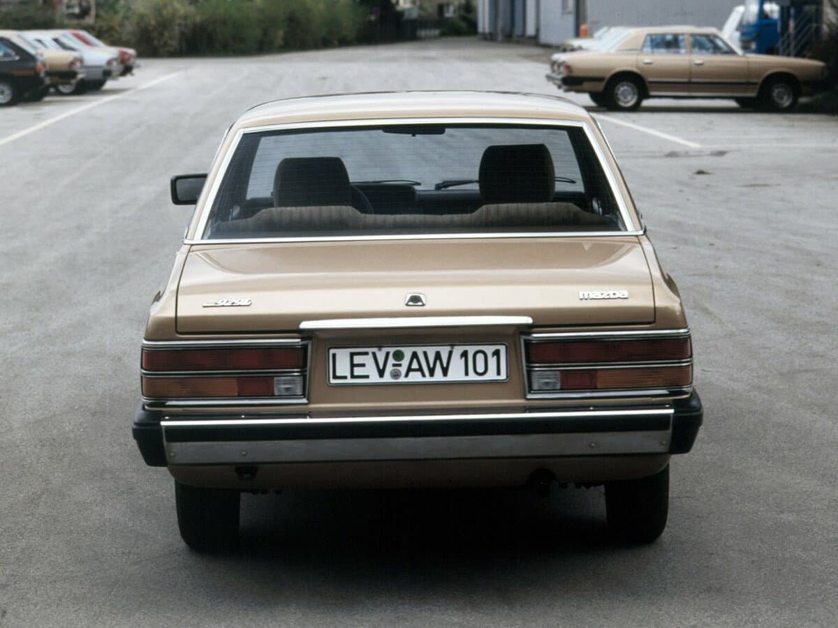 Mazda 929 LA4 — Arxadan