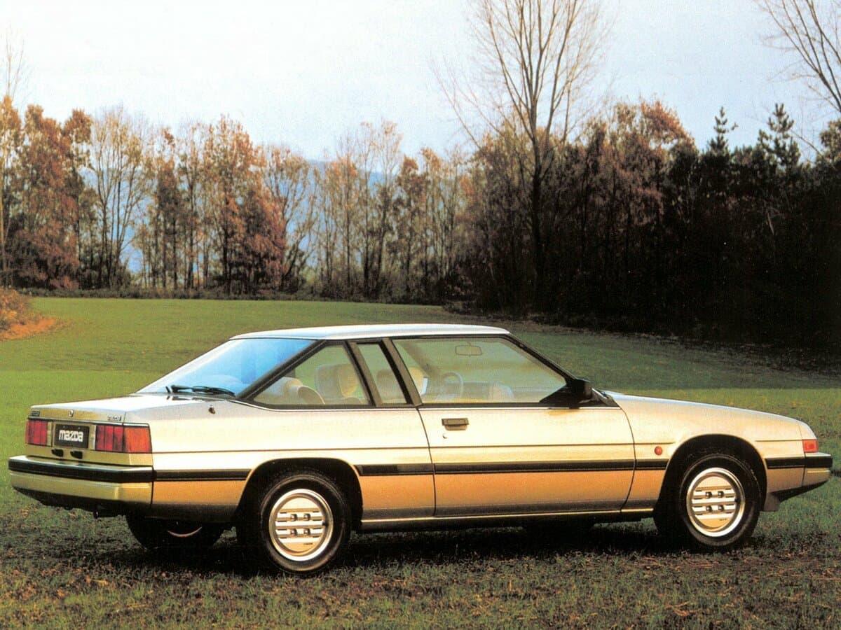 Mazda 929 II (HB) — Yandan