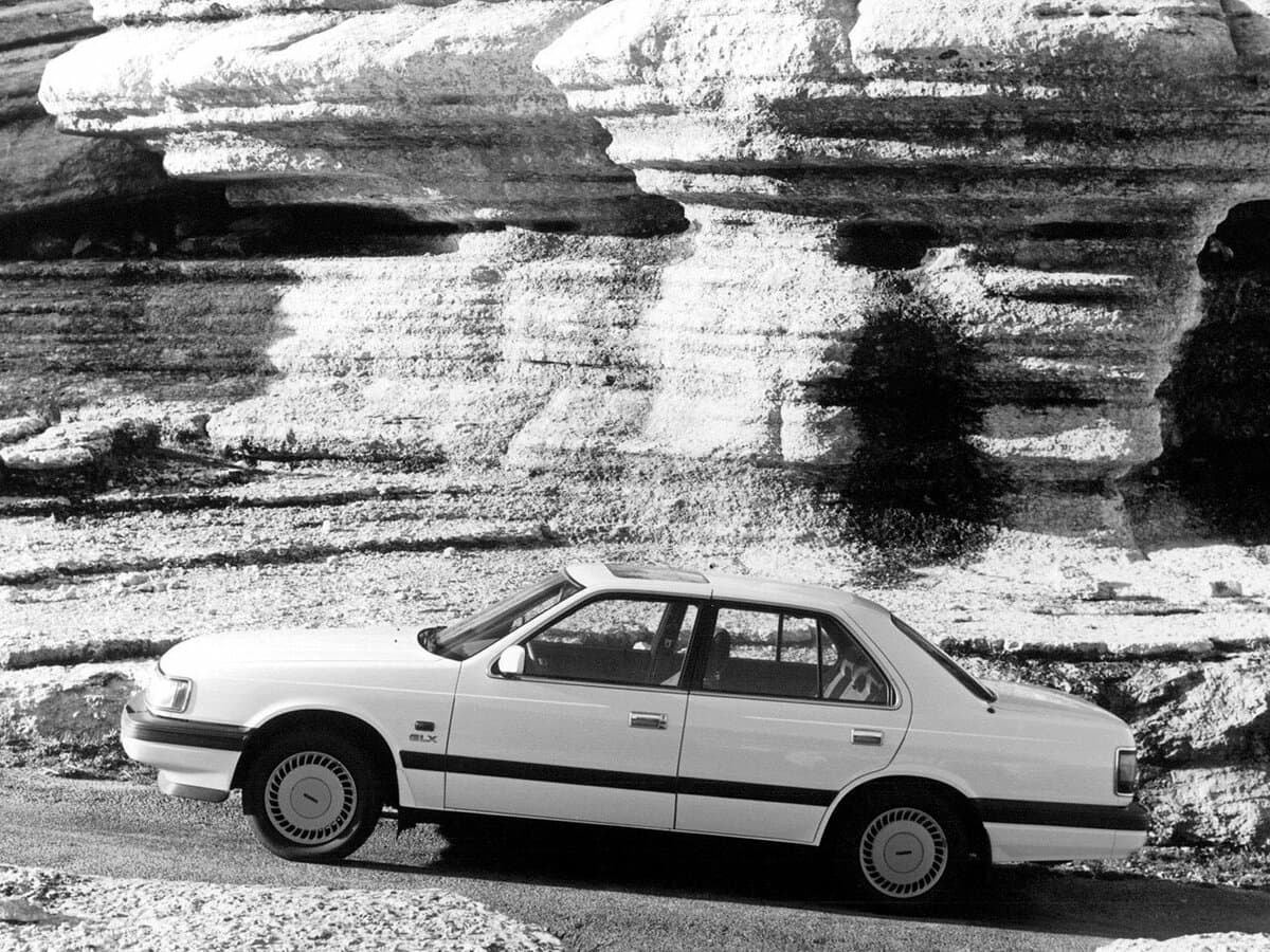 Mazda 929 III (HC) — Yandan