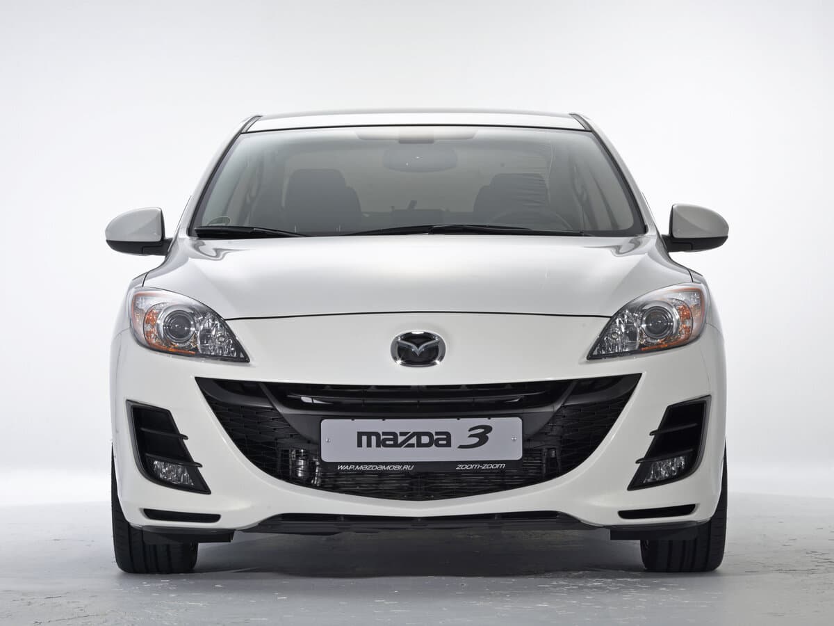 Mazda Axela II — Öndən