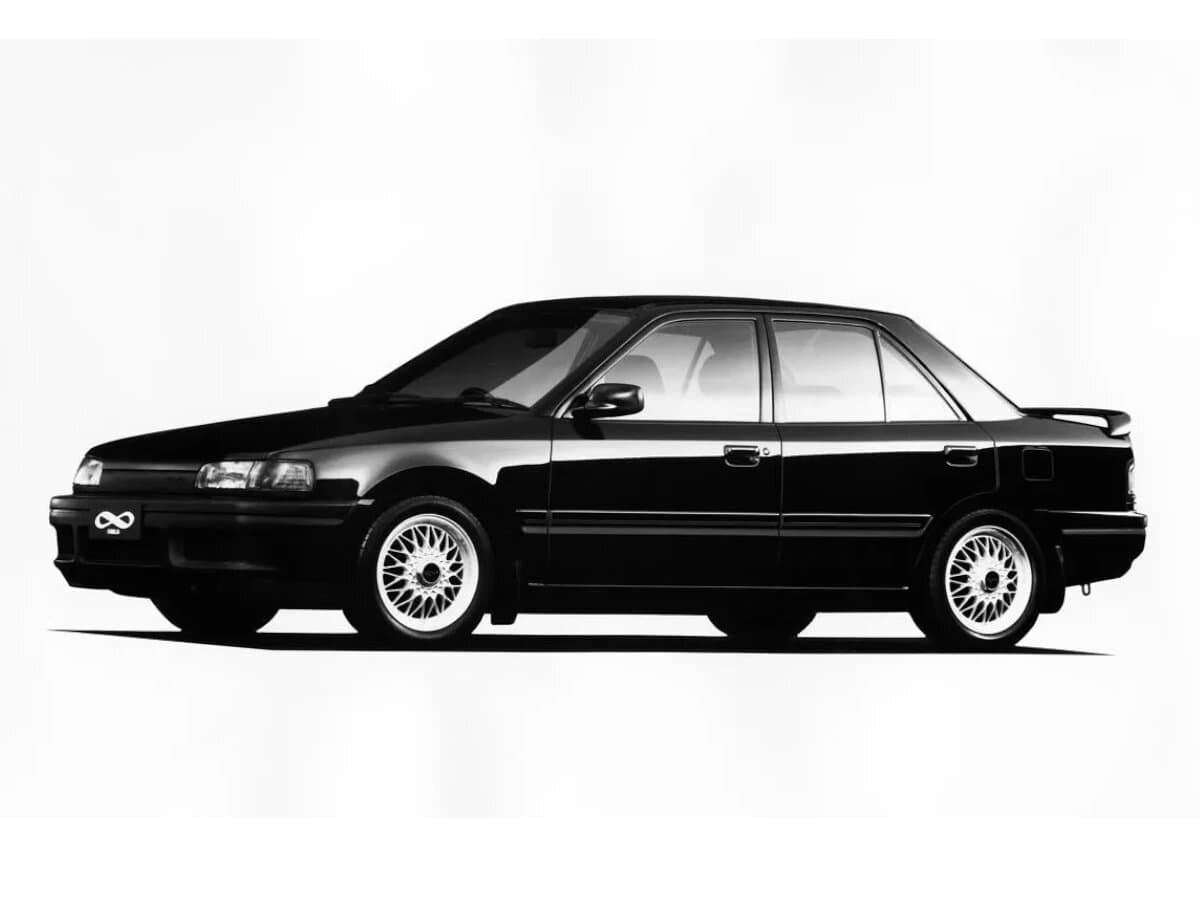 Mazda Familia VI (BG) — yandan görünüş