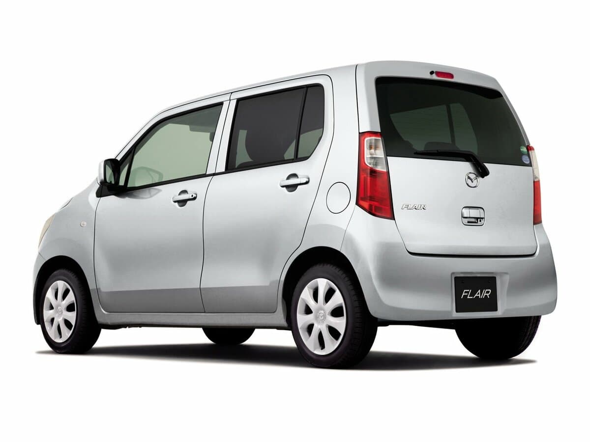 Mazda Flair I — 3/4 arxadan