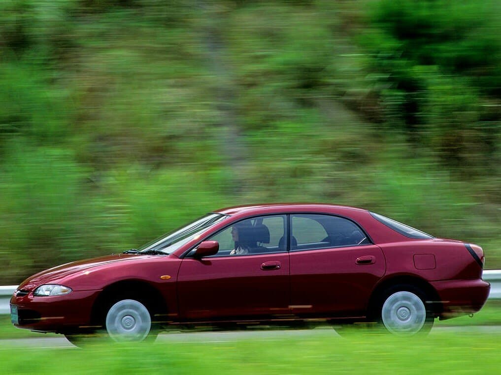 Mazda Lantis 1993 – 1997 — Yandan
