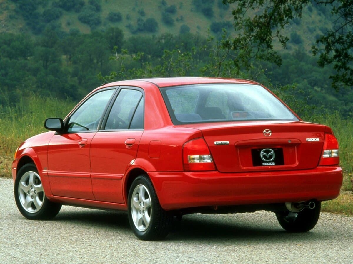 Mazda Protege II (BH) — 3/4 arxadan