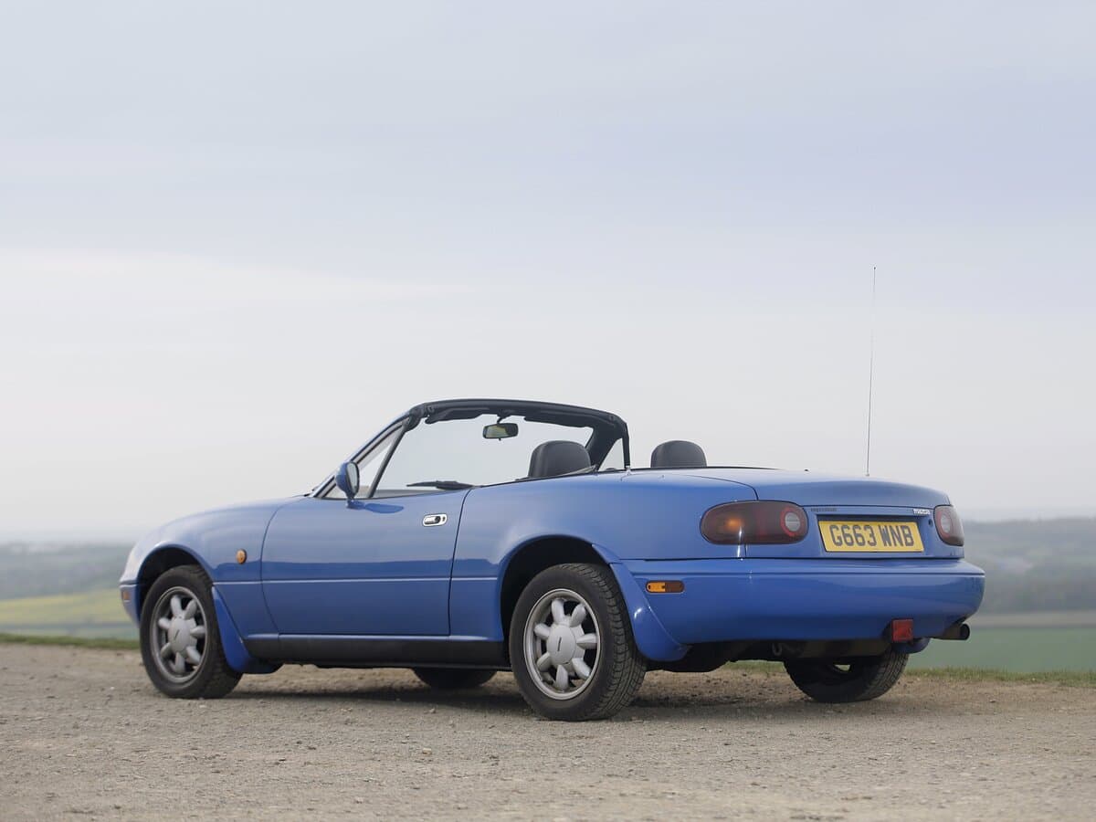 Mazda Roadster I (NA) — 3/4 arxadan