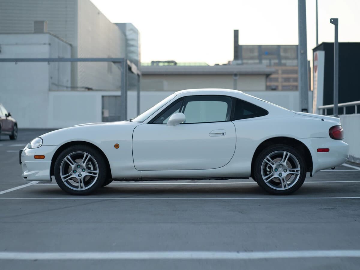 Mazda Roadster II (NB) — Yandan