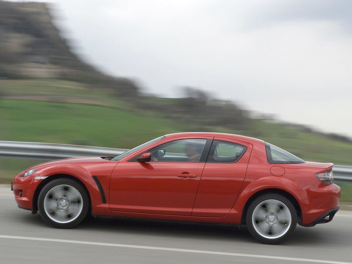 Mazda RX-8 I — Yandan