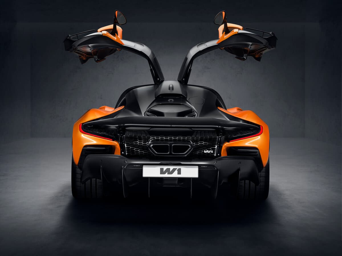 McLaren W1 2024 – indiyədək — Arxadan