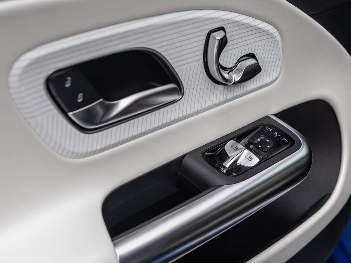 Mercedes-Benz CLA III (C174, X174) — Qapı