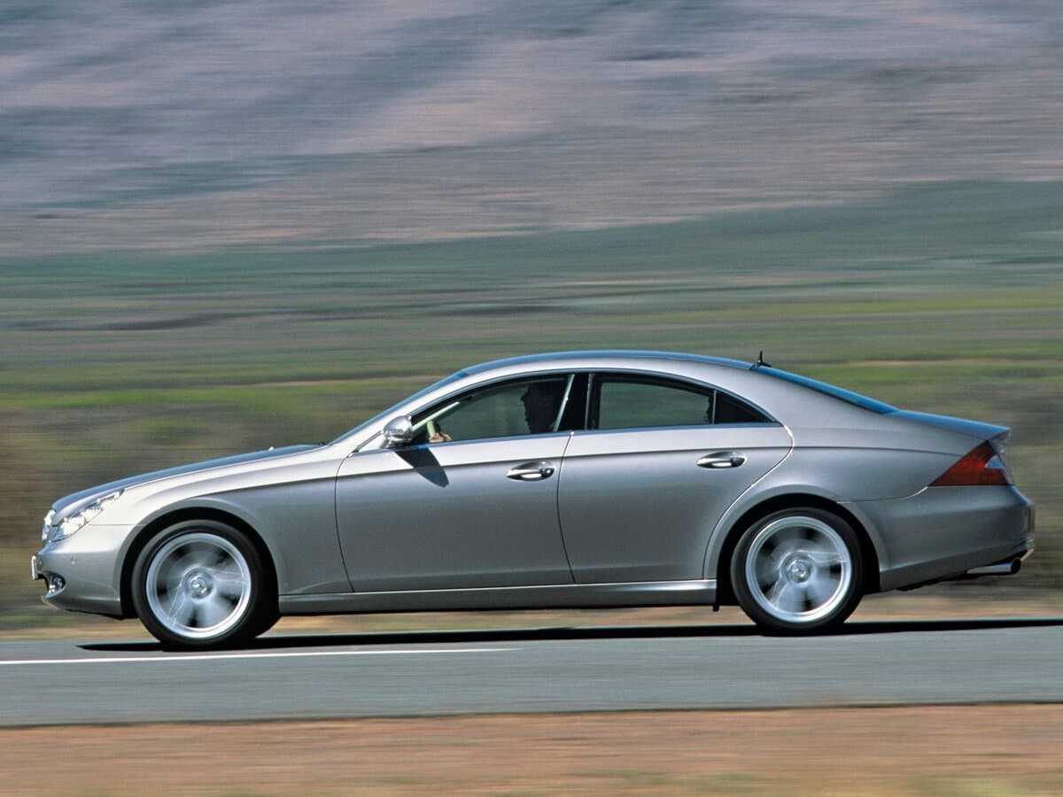 Mercedes-Benz CLS I (C219) — Yandan