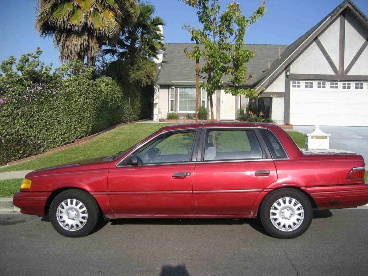 Mercury Topaz II — Yandan