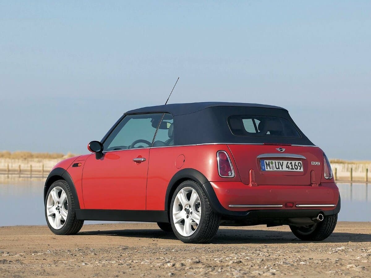 Mini Cabrio I — 3/4 arxadan