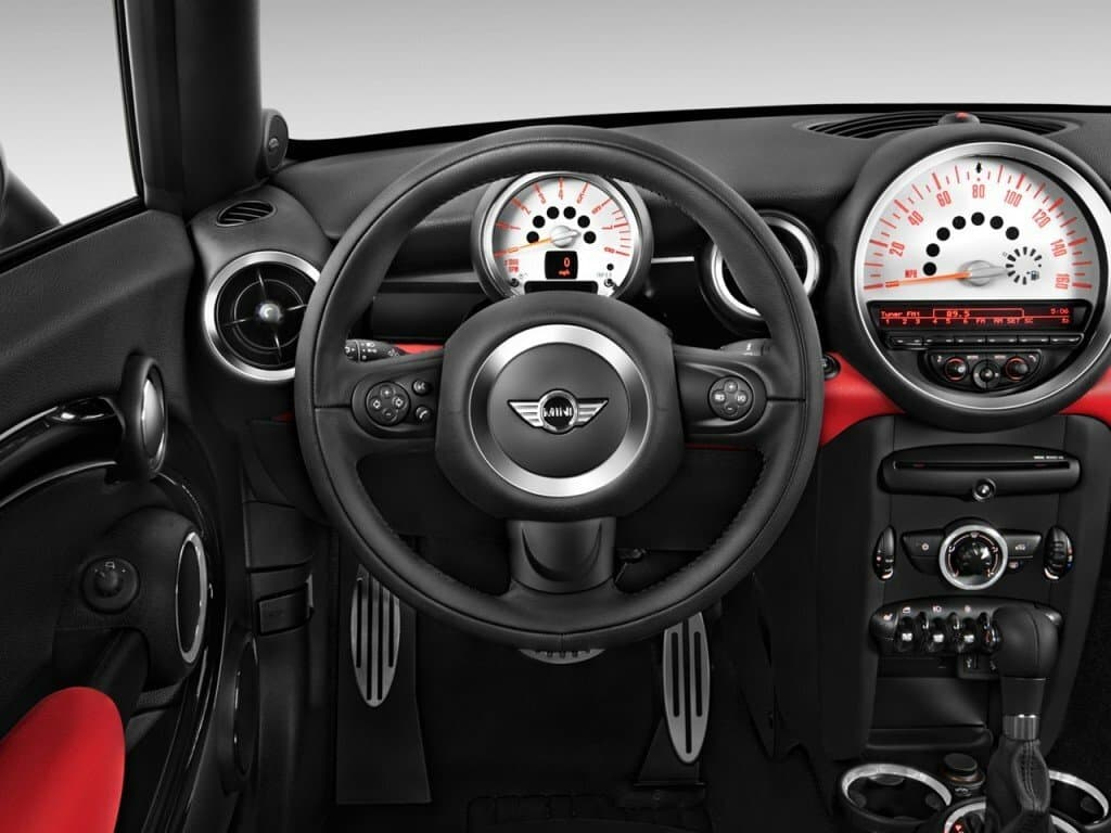 Mini Coupe I — Sükan