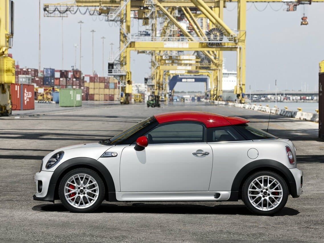 Mini Coupe I — Yandan
