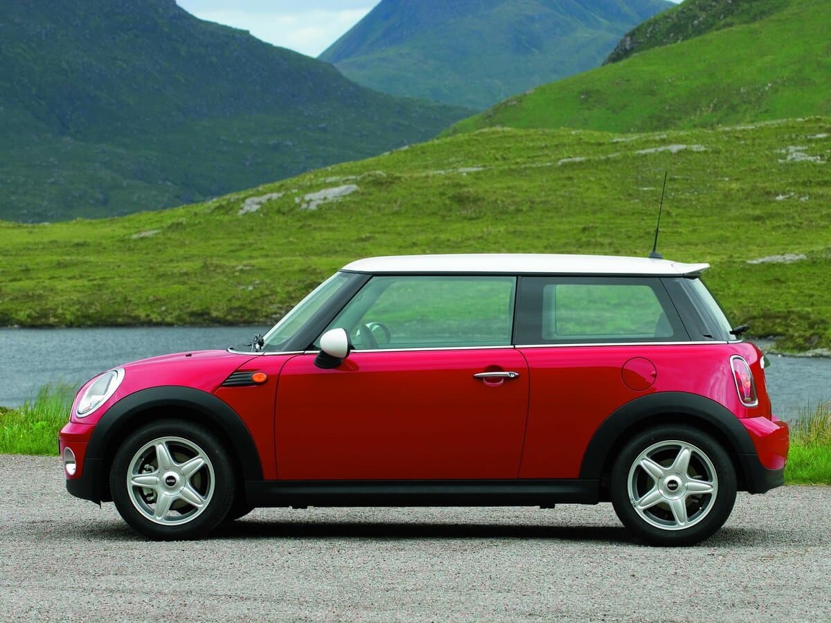 Mini Hatch II (R56) — Yandan