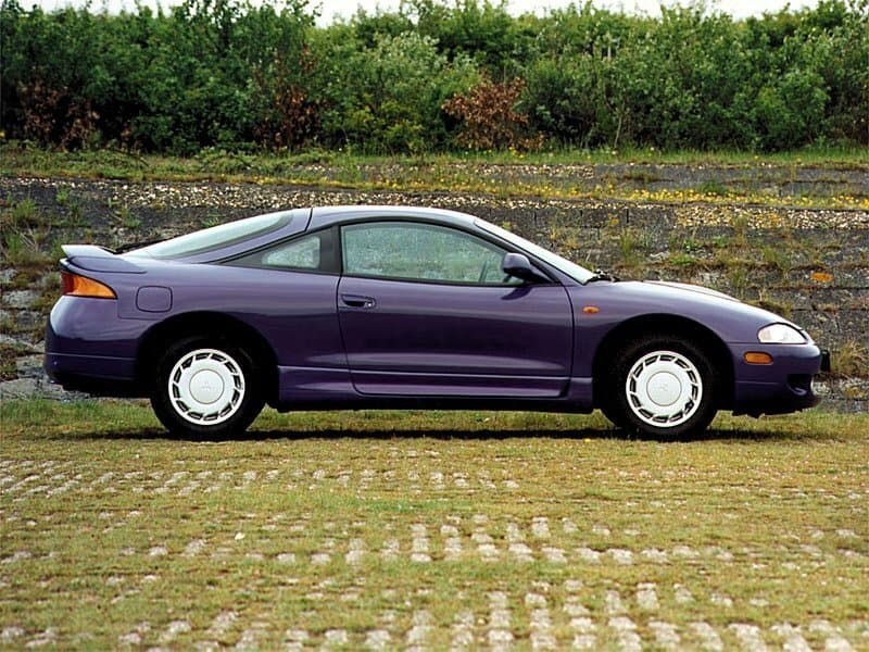 Mitsubishi Eclipse II — Yandan