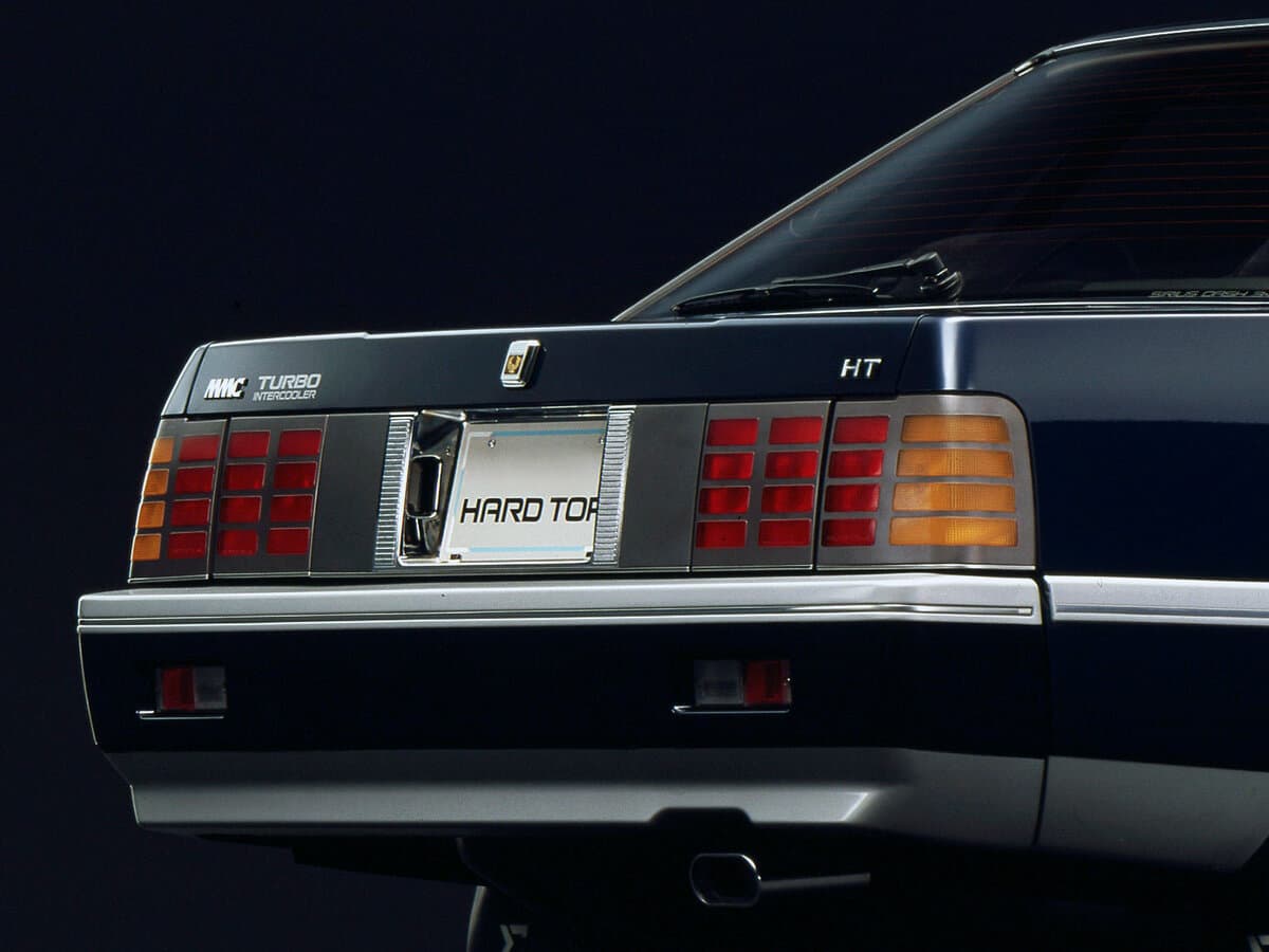 Mitsubishi Eterna V — Detal