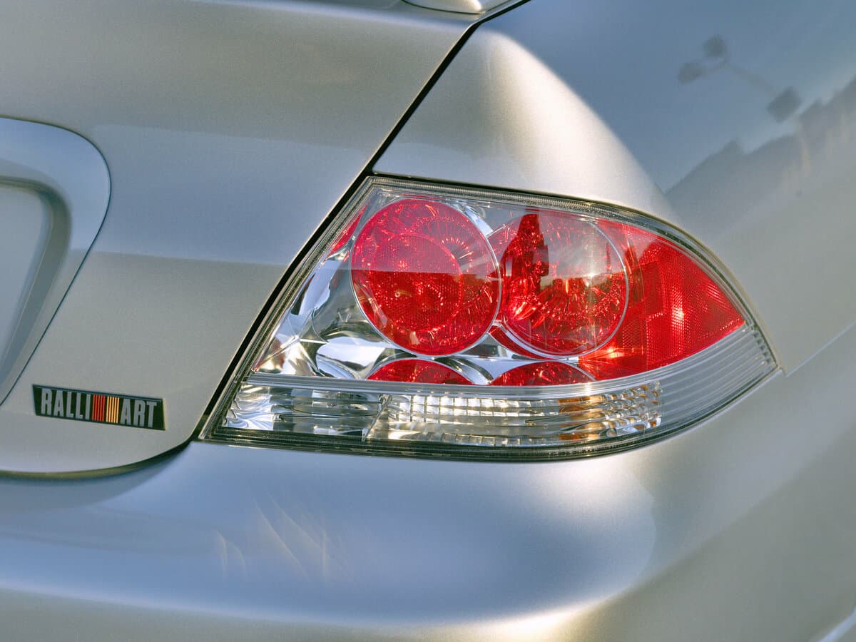 Mitsubishi Lancer IX — Detal