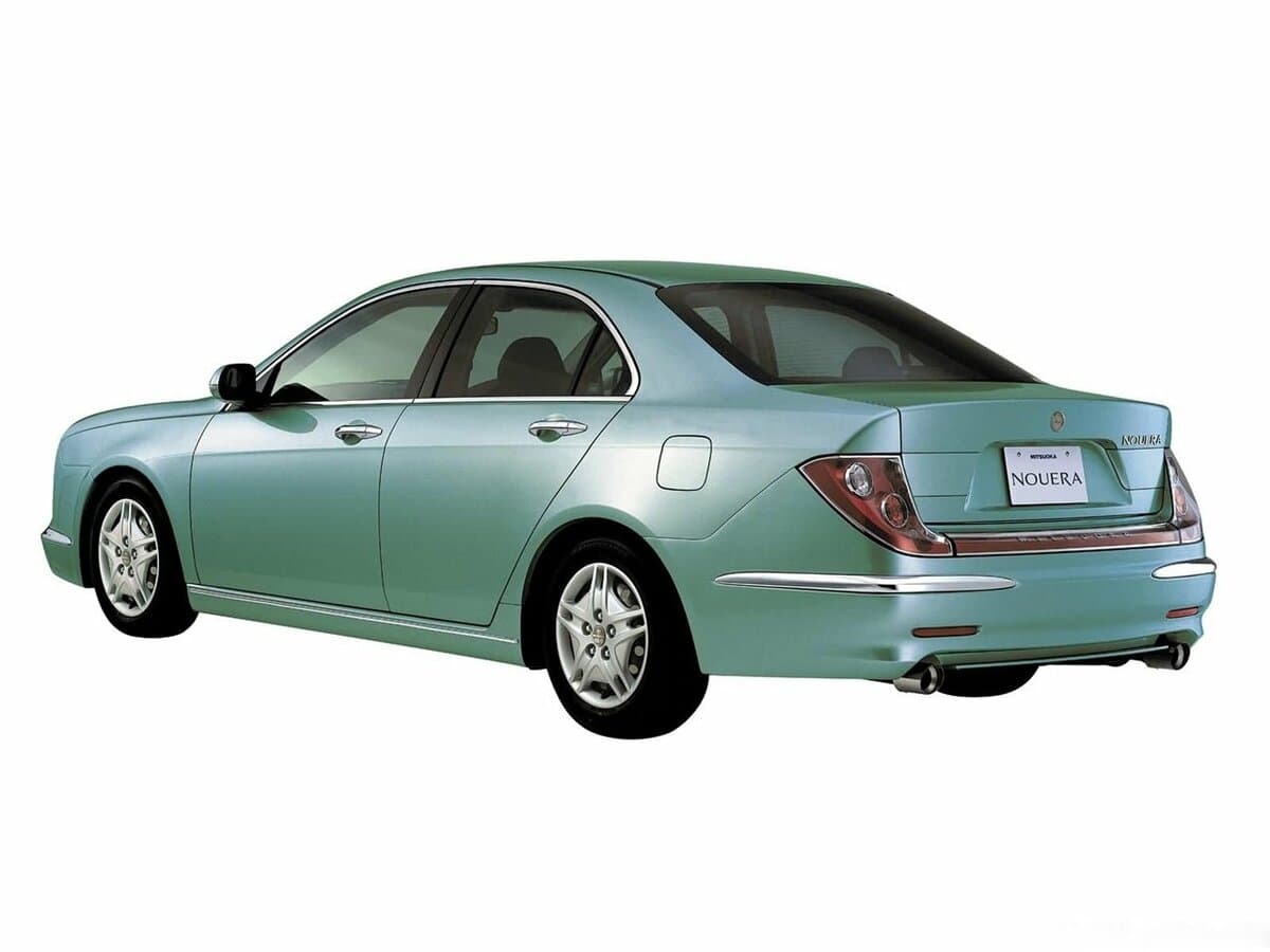 Mitsuoka Nouera I — 3/4 arxadan