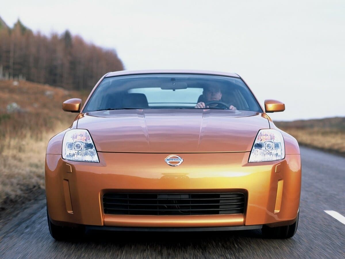 Nissan 350Z I — Öndən