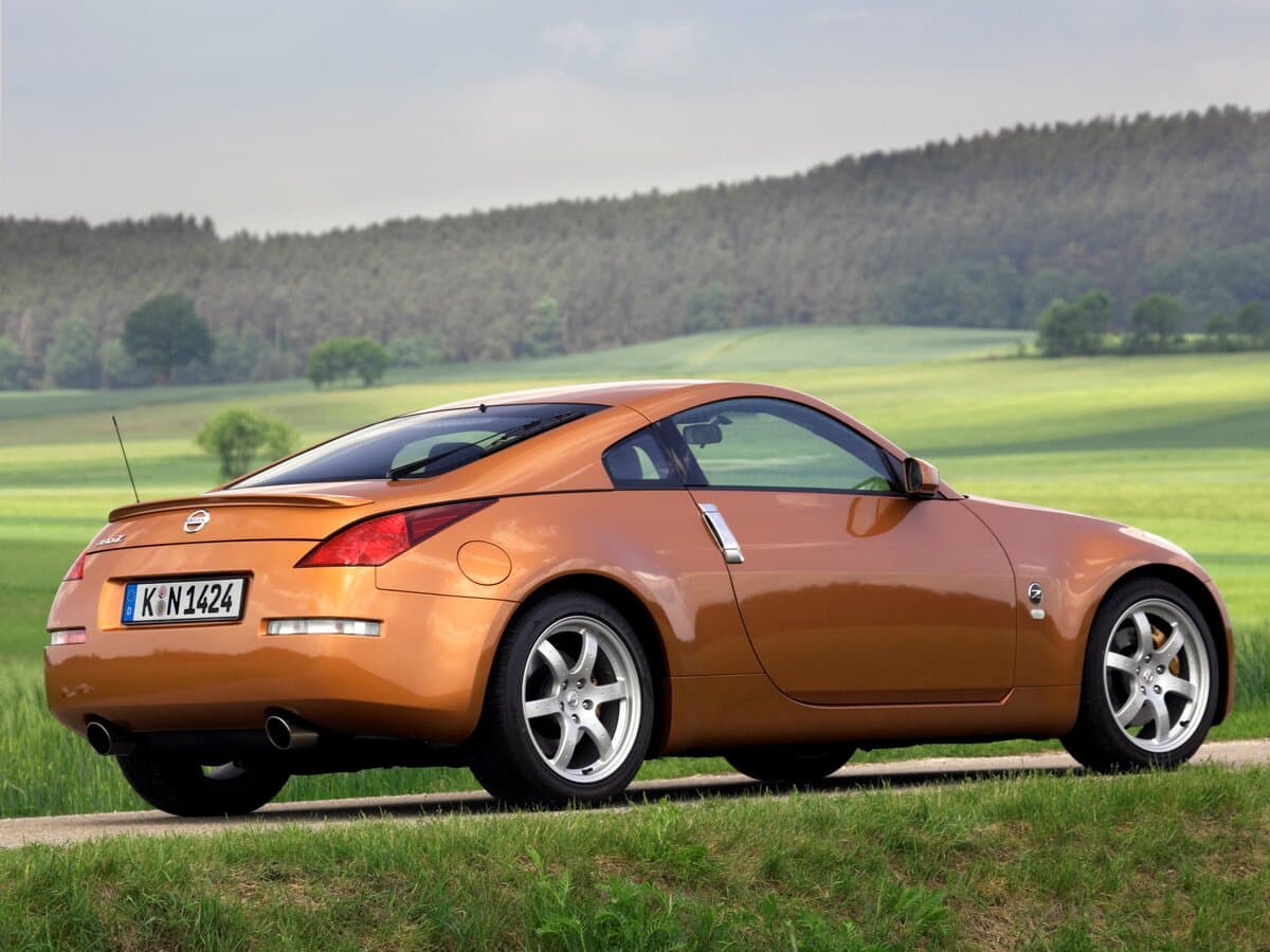 Nissan 350Z I — 3/4 arxadan