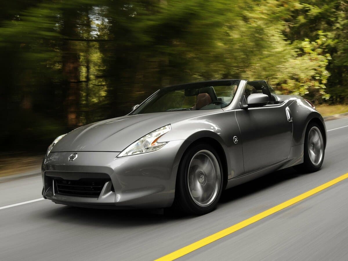 Nissan 370Z I — Əsas şəkil