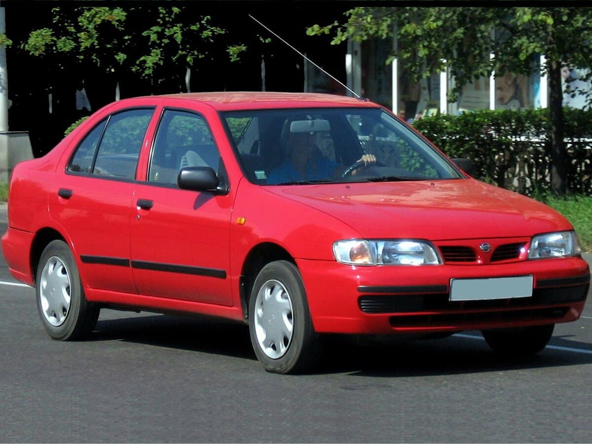 Nissan Almera I (N15)