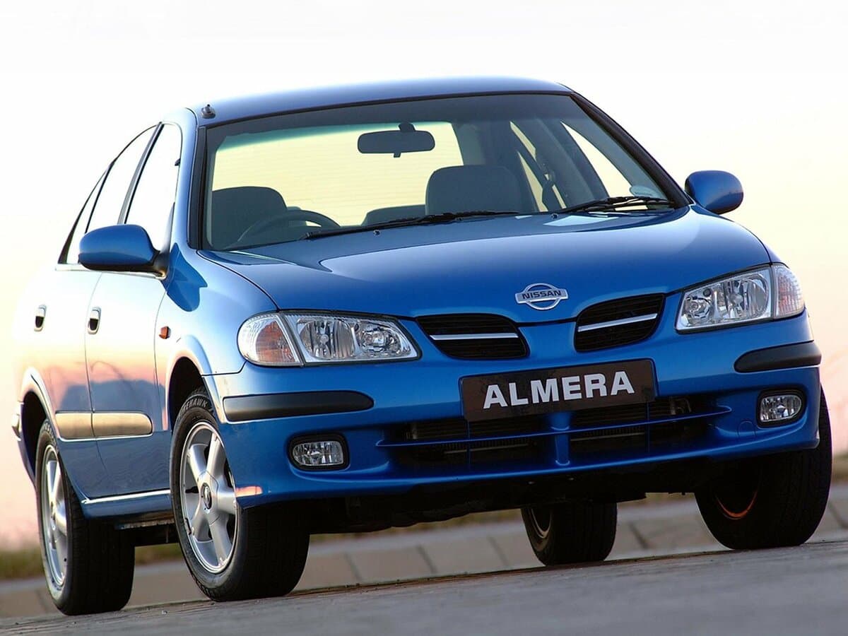 Nissan Almera II (N16) — Öndən