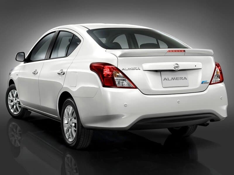Nissan Almera III (N17) Restayling — 3/4 arxadan