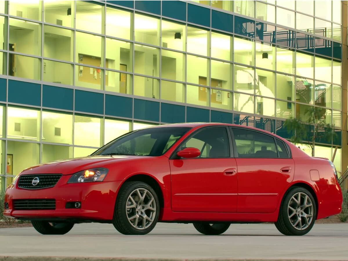 Nissan Altima III (L31) Restayling — Yandan