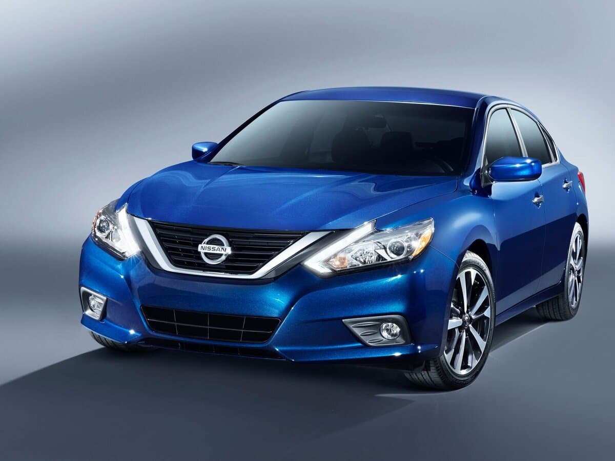 Nissan Altima V (L33) Restayling — Öndən
