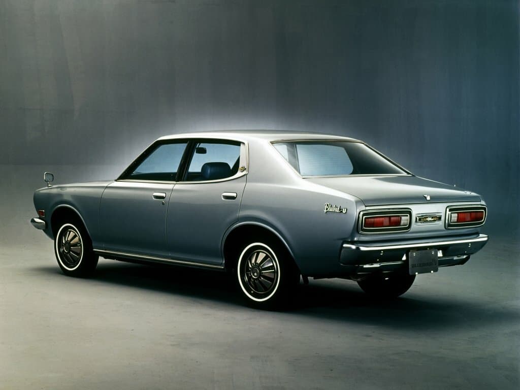 Nissan Bluebird IV (610) — 3/4 arxadan