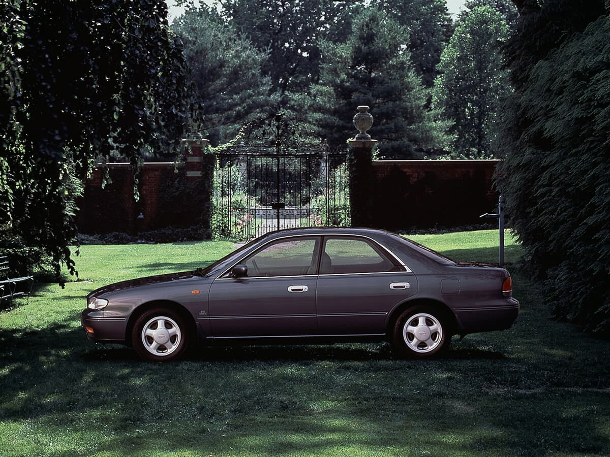 Nissan Bluebird X (U13) — Yandan