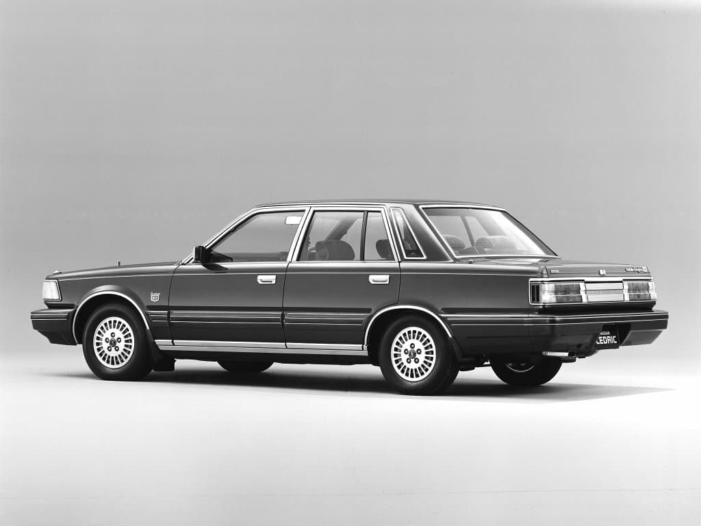 Nissan Cedric VI (Y30) — 3/4 arxadan