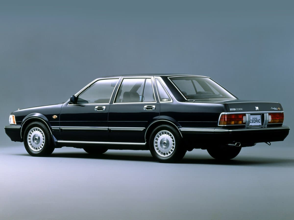 Nissan Cedric VII (Y31) — 3/4 arxadan