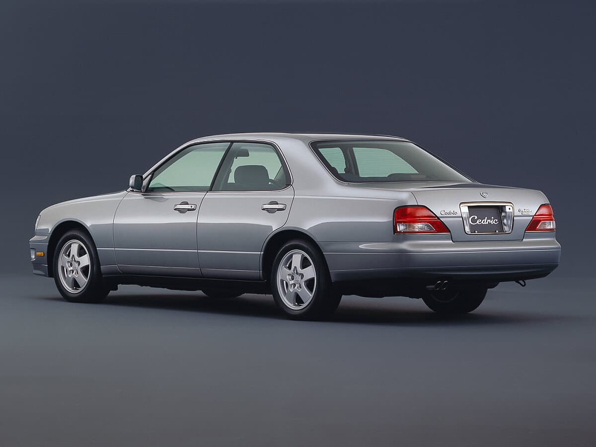 Nissan Cedric IX (Y33) — 3/4 arxadan