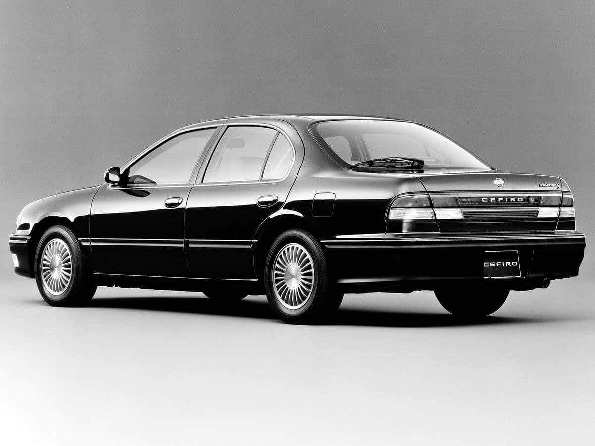 Nissan Cefiro II (A32) — 3/4 arxadan