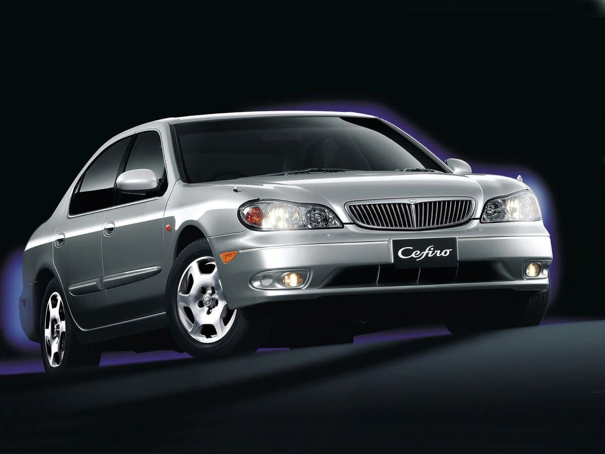Nissan Cefiro III (A33) — Öndən
