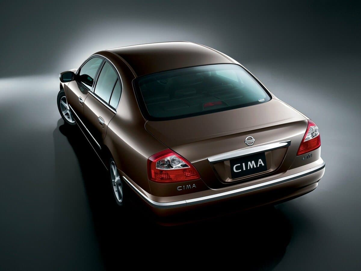 Nissan Cima IV (F50) — 3/4 arxadan
