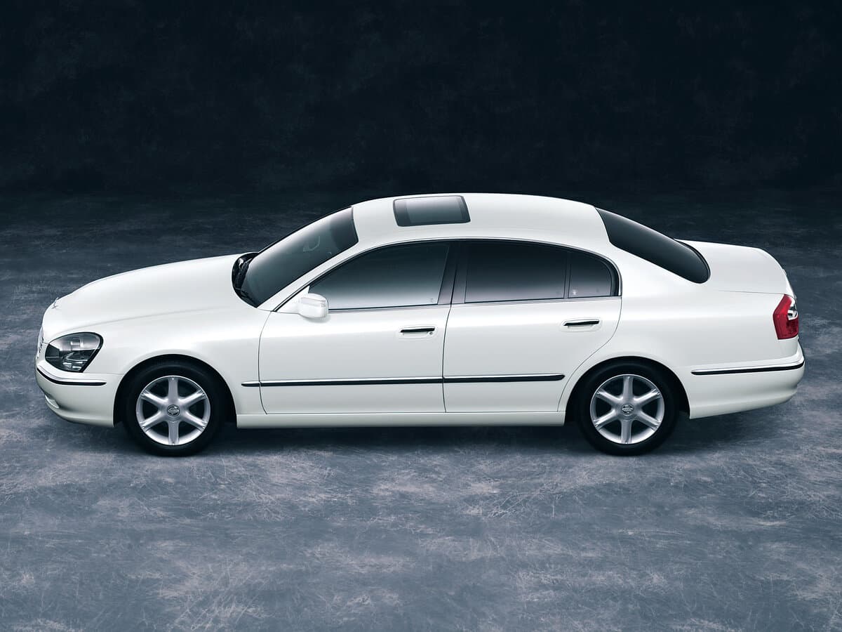 Nissan Cima IV (F50) — Yandan