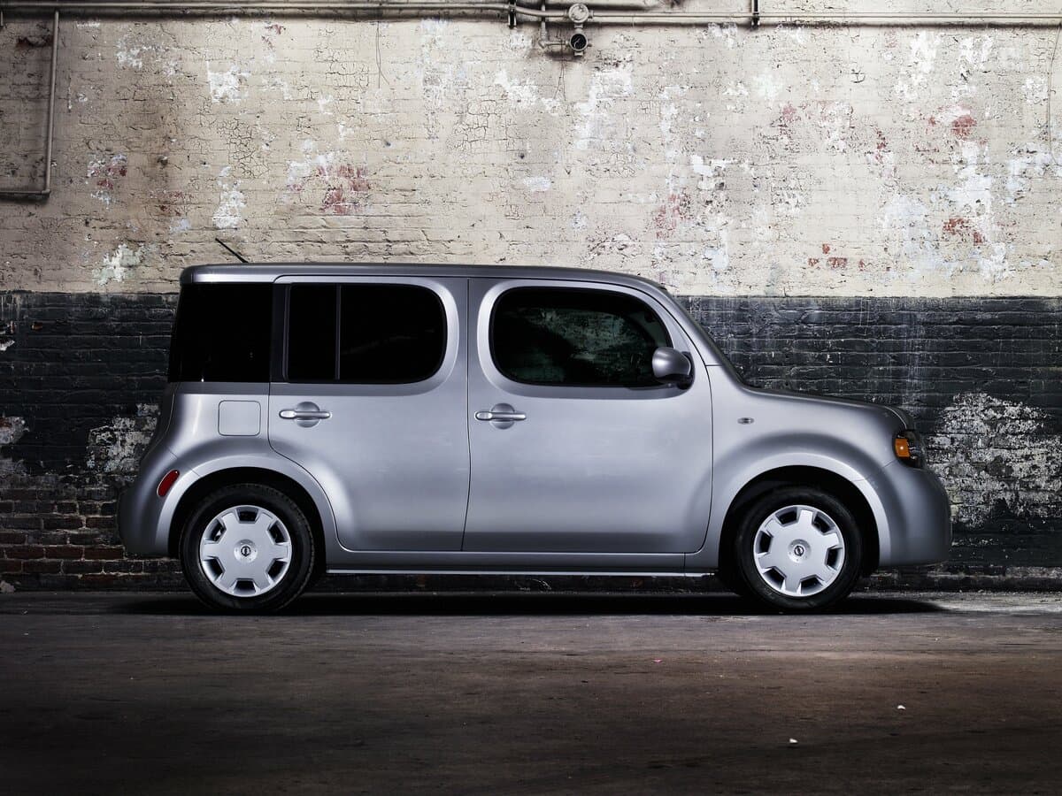 Nissan Cube III (Z12) — Yandan