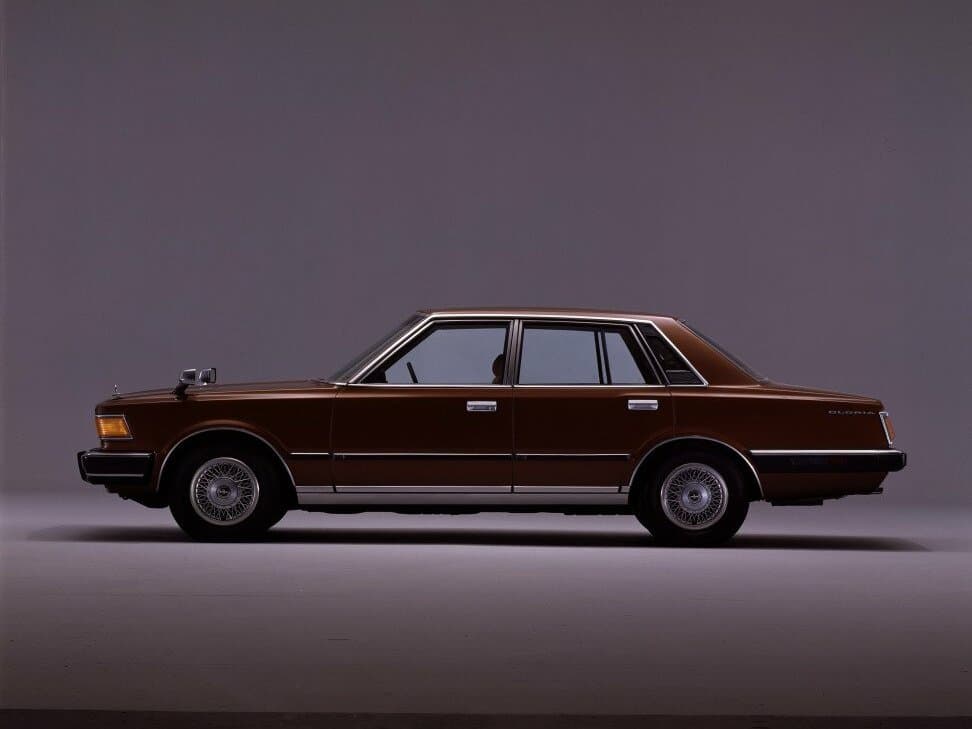 Nissan Gloria VI (430) — Yandan
