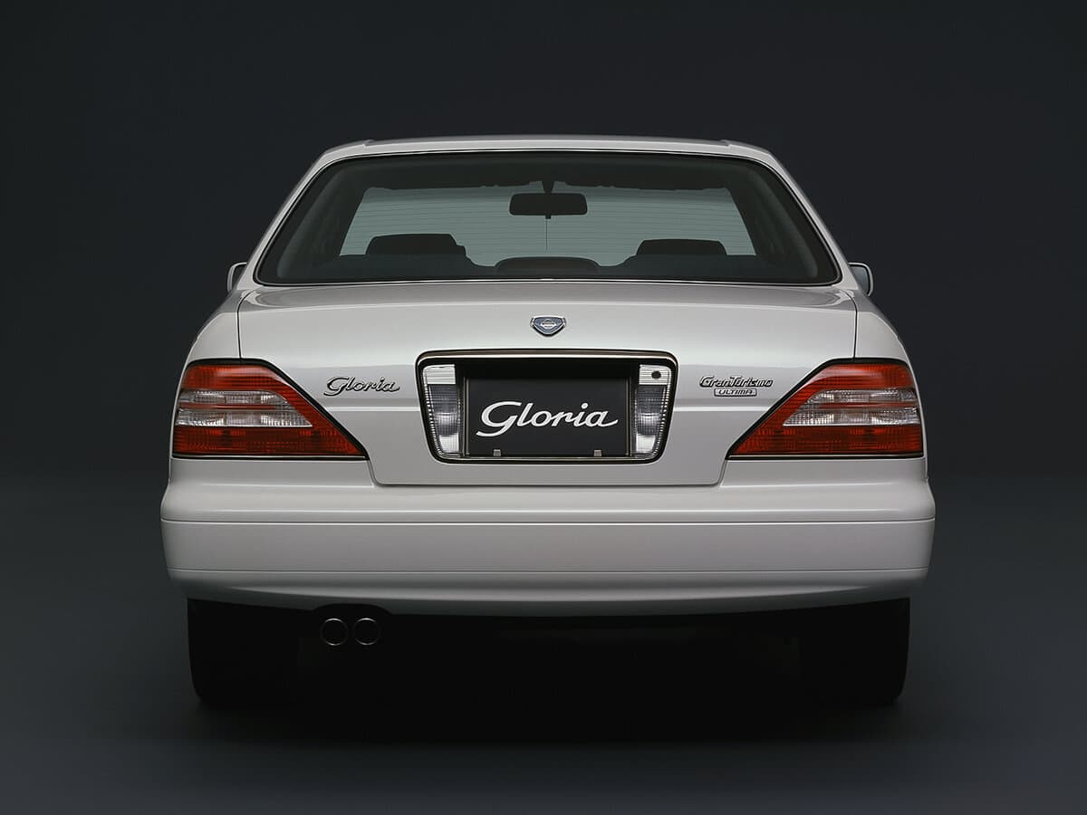 Nissan Gloria X (Y33) — Arxadan