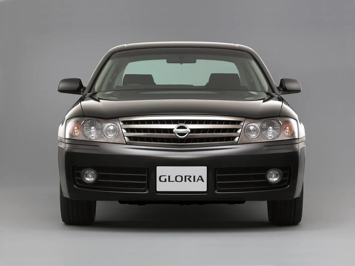 Nissan Gloria XI (Y34) — Öndən