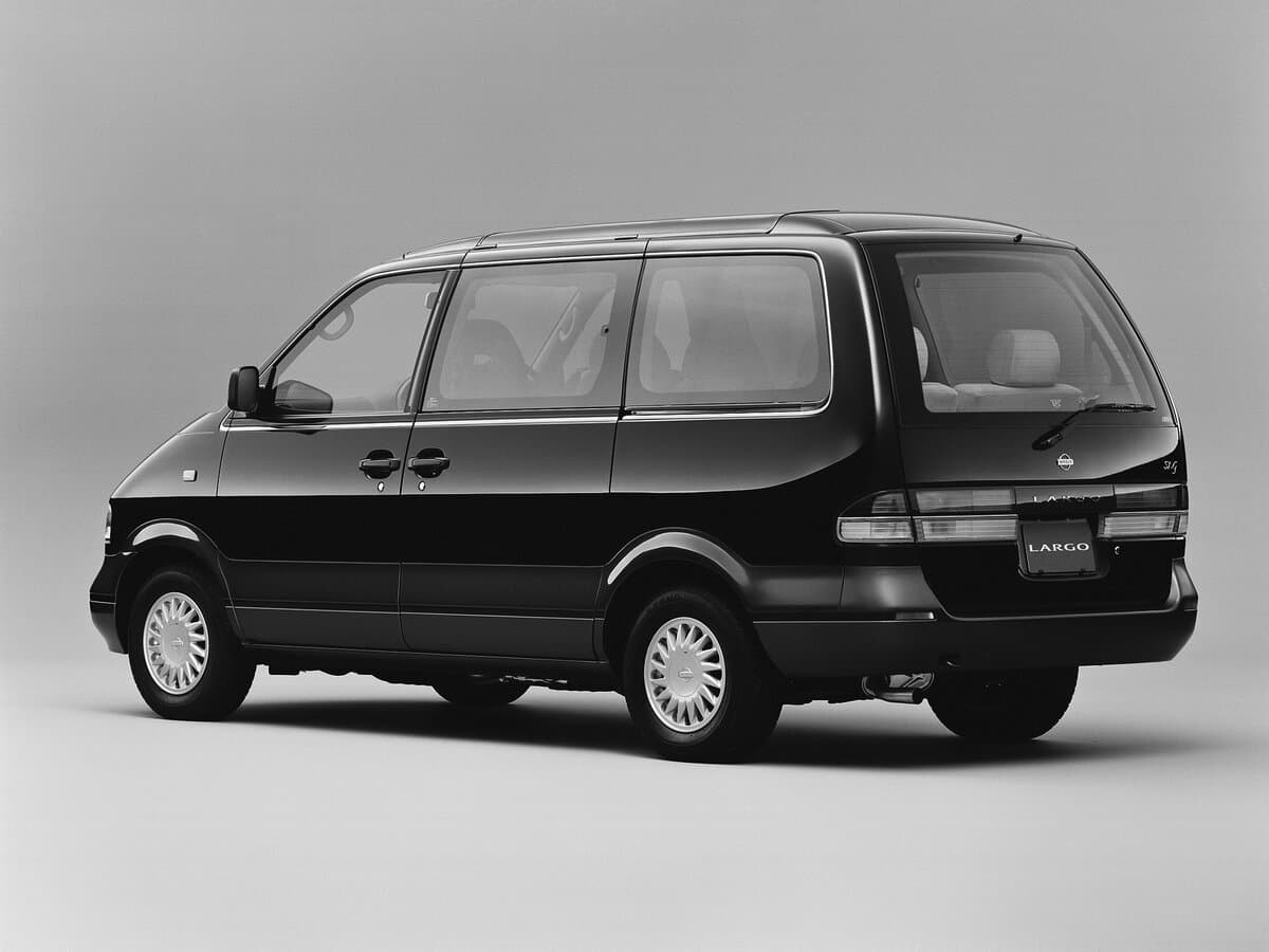 Nissan Largo III (W30) — 3/4 arxadan