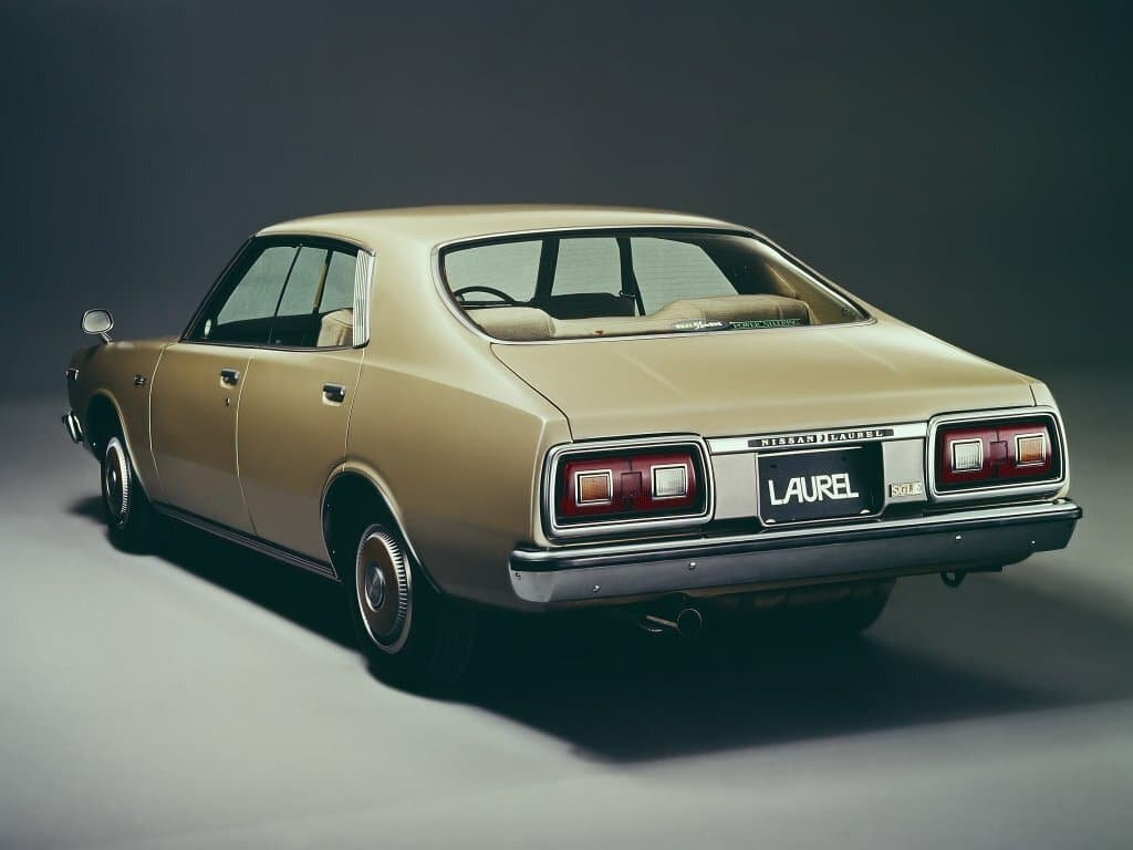 Nissan Laurel III (C230) — 3/4 arxadan