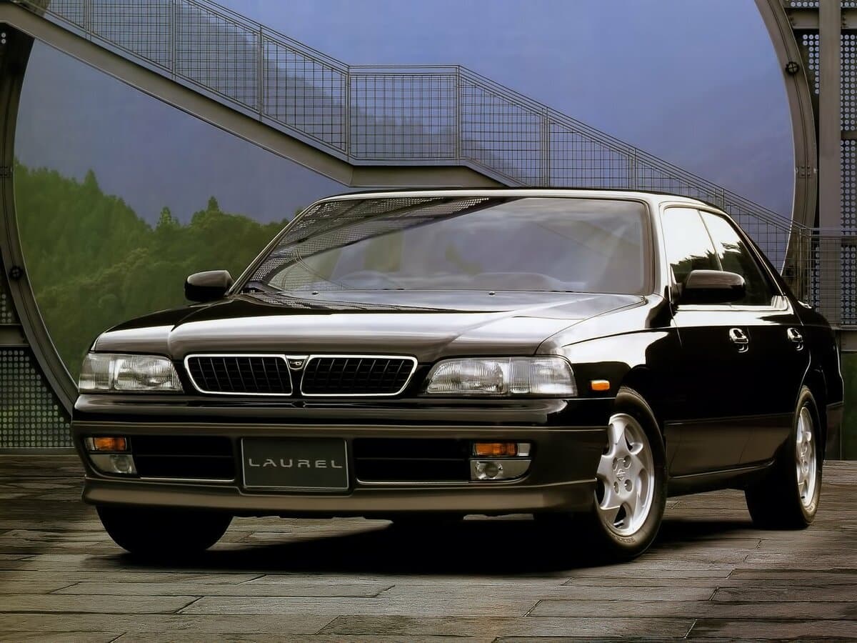 Nissan Laurel VII (C34) — Öndən
