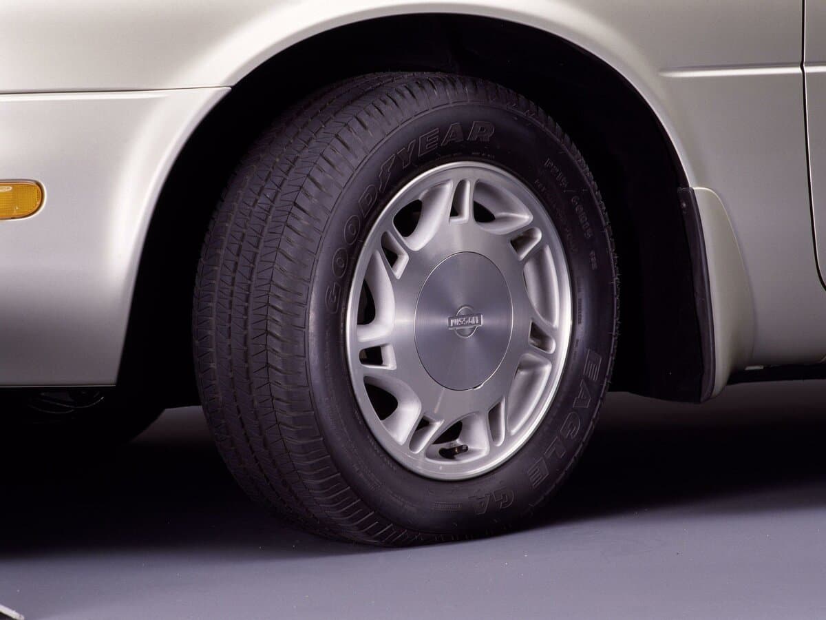 Nissan Leopard III (Y32) — Təkər