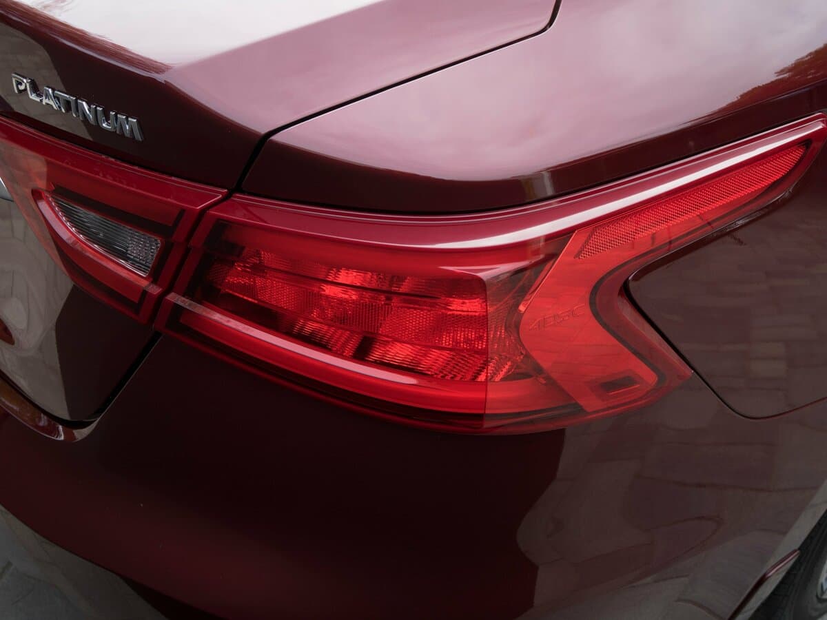 Nissan Maxima VIII (A36) — Detal
